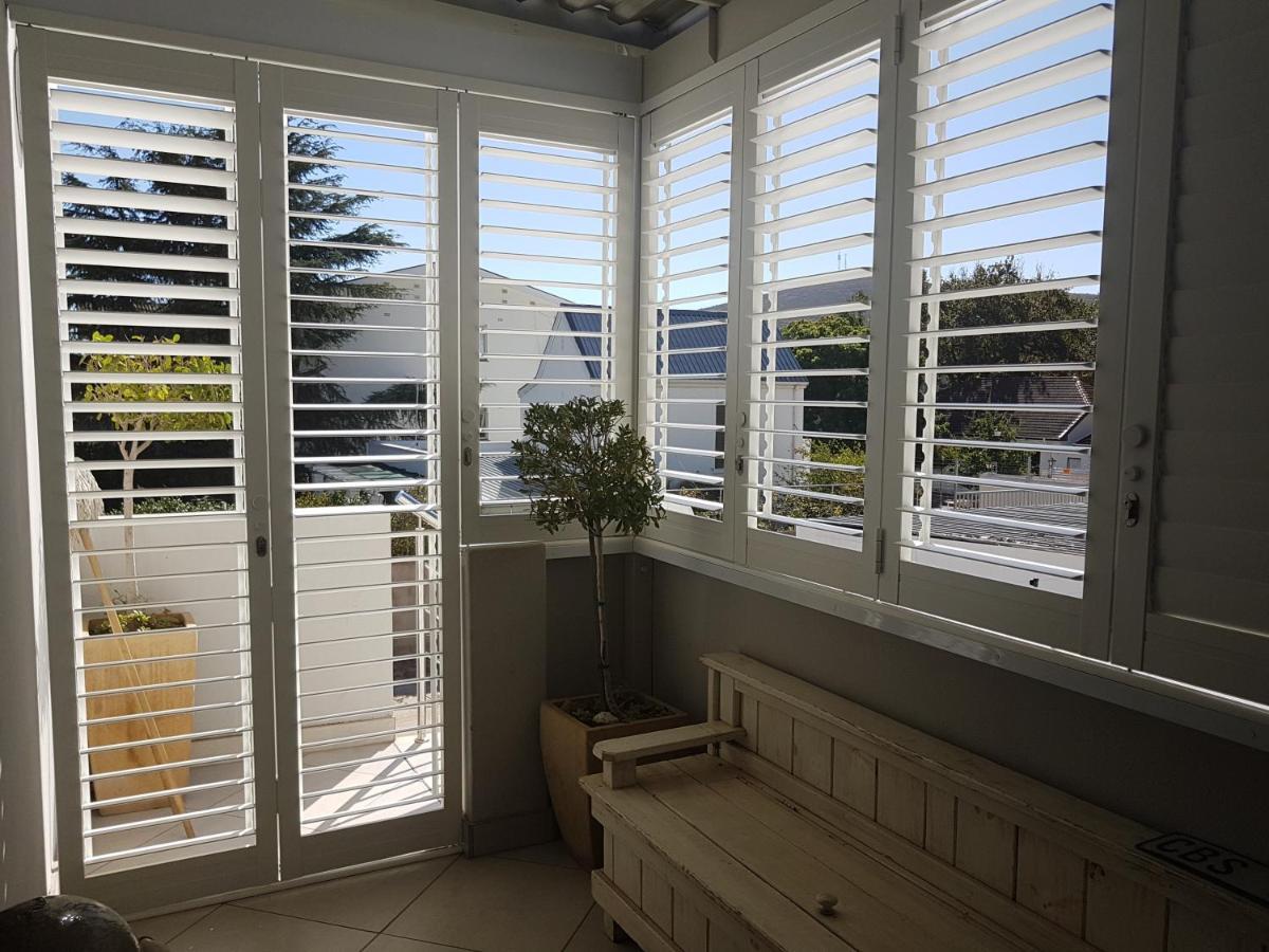 Modern, Centrally Located Dorp Street Apartment Stellenbosch Bagian luar foto